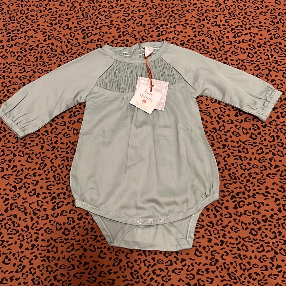 Kate Quinn Classic NWT 12-18 Smocked Onesie